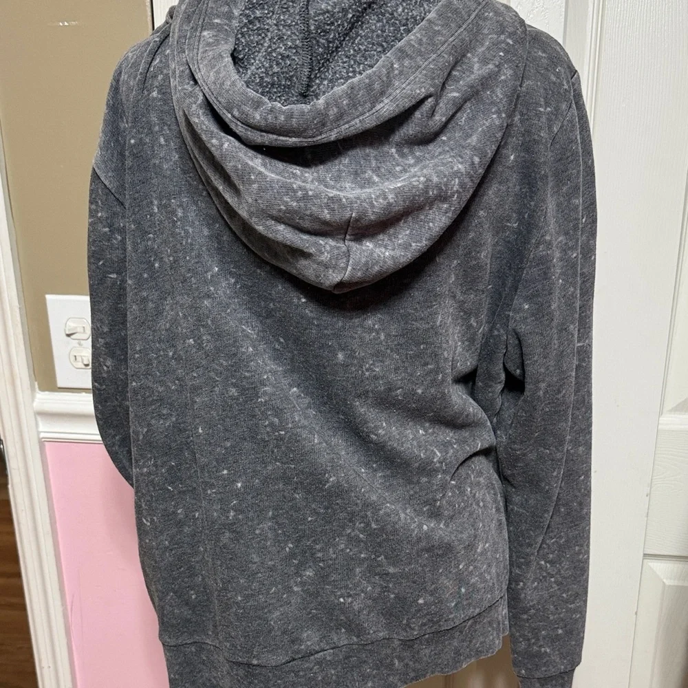 Woman’s grey PINK Jacket with floral design like New. - Picture 4 of 7